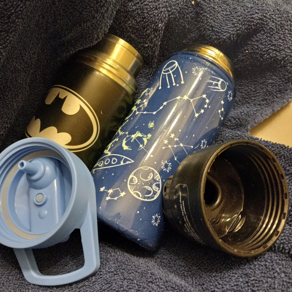 Children water bottles